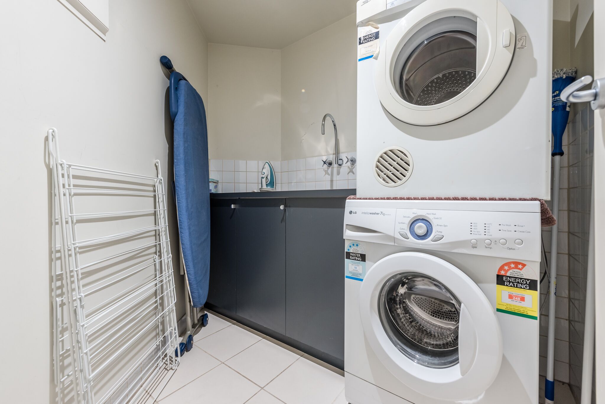 Exclusive Stays - Gallery Tower — image 7