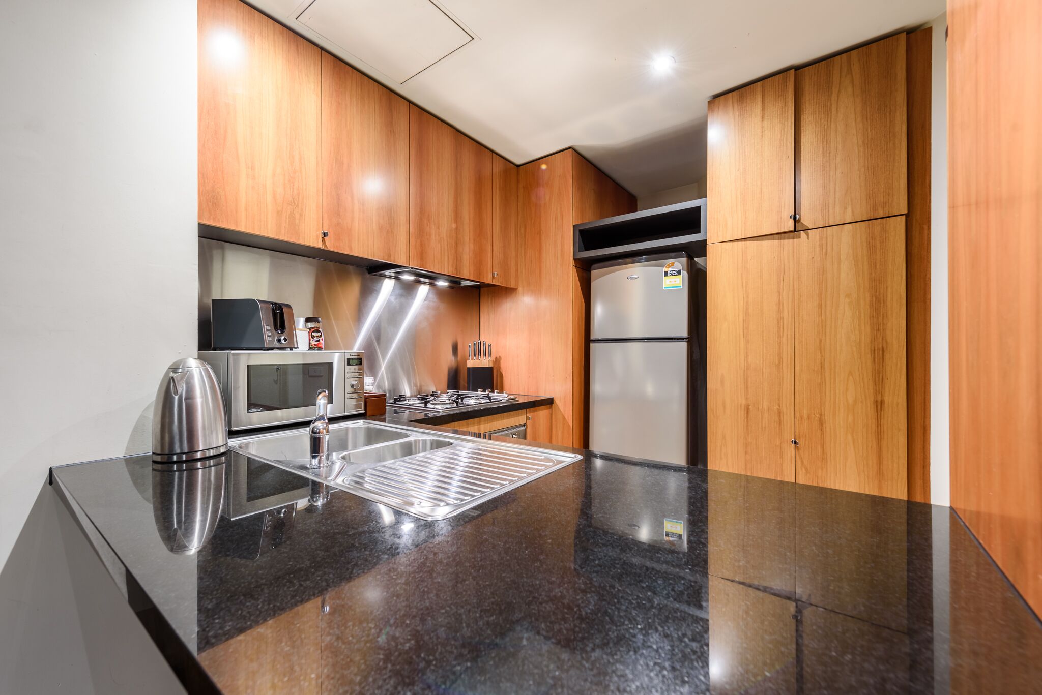 Exclusive Stays - Gallery Tower — image 11