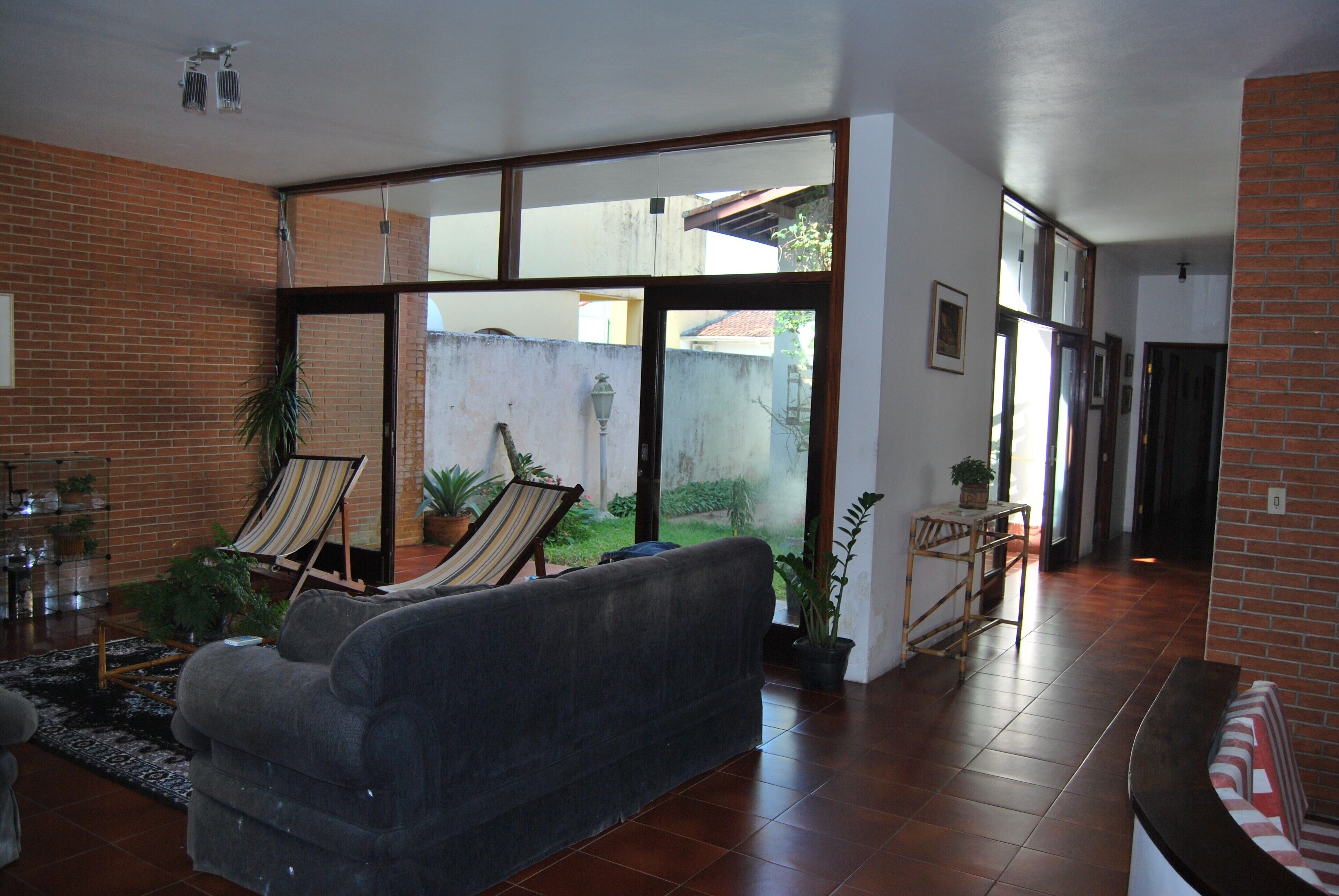 House with pool, barbecue, fireplace one block from the beach of Centro
