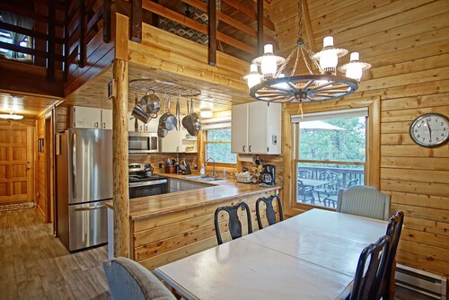 Close to Beacon Landing Marina, Wraparound Deck, Outdoor furniture, Gas Grill