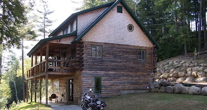 Cabin at Falls Romantic All Seasons Wonderland