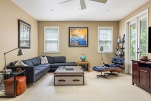 Smart TV, fireplace, DVD player, table football - Saugatuck Modern Farmhouse: Roomy Family Retreat, Walk to Downtown (Saugatuck)