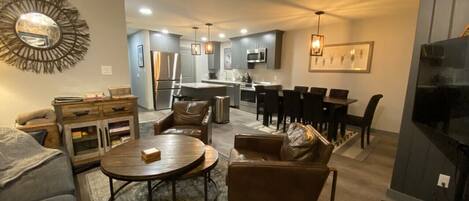 Télévision, cheminée