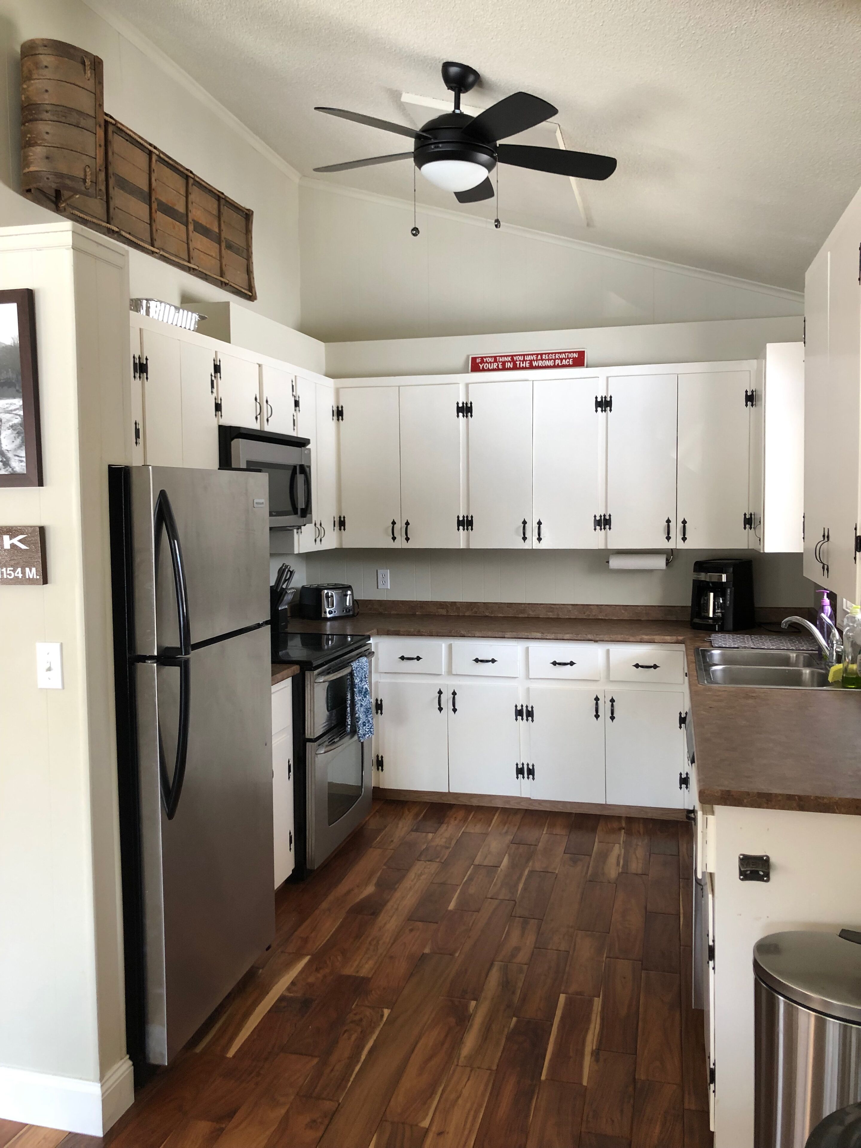 4 Bedrooms!  2 Living areas!  QUICK ACCESS TO JAY PEAK!