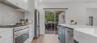 4BR * 2 BA * 10 Personen * Pool * In der Nähe der Stadt und Bootsrampe