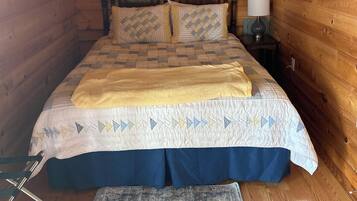 1 bedroom, internet, bed sheets