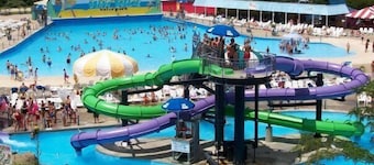 Great Location ! 1 Short Block To The Boardwalk.