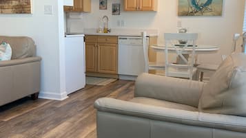 Flat-screen TV, stereo
