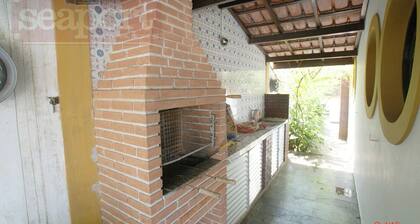 COMFORTABLE AND EQUIPPED HOUSE NEAR THE CENTER AND THE BEACH - 4 BEDROOMS (2 SUITES)