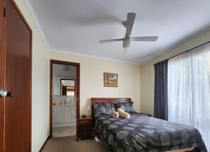 3 Schlafzimmer, Bügeleisen/Bügelbrett, kostenloses WLAN, Bettwäsche