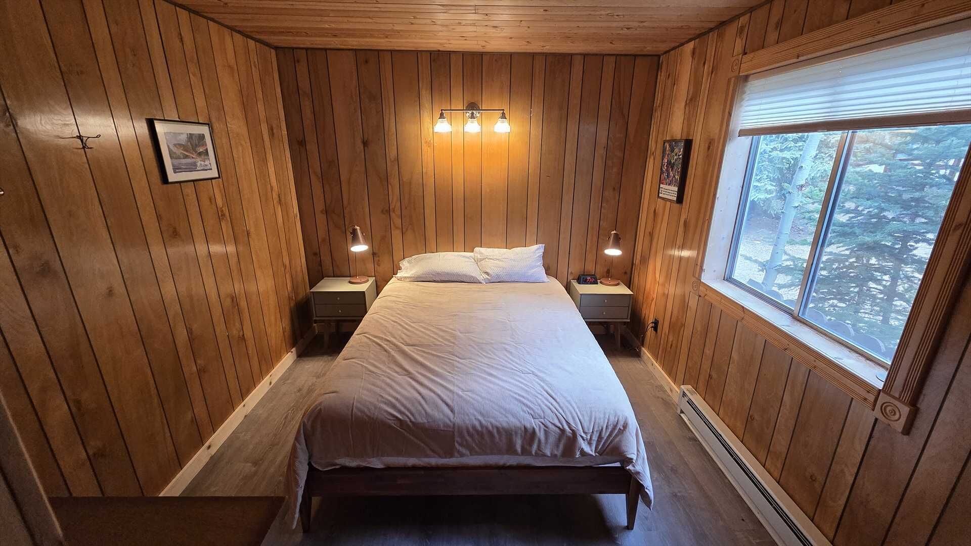 2 bedrooms, internet, bed sheets
