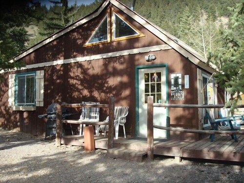 Lake Cabin #9 - Great Deck to Enjoy the Evenings