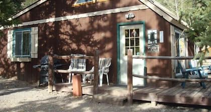 Lake Cabin #9 - Great Deck to Enjoy the Evenings