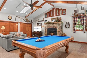 TV, fireplace, DVD player