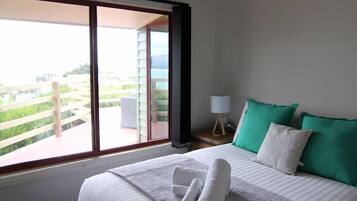 3 soverom, strykejern/-brett, reiseseng for barn og wi-fi (inkludert)