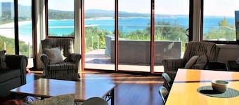 DOLPHIN LOOKOUT COTTAGE Overlooking Binalong Bay