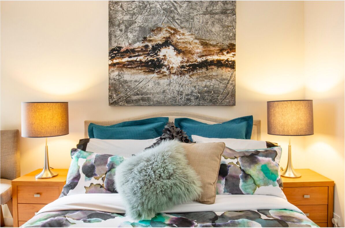 Chic Sth Melbourne Apartment with Huge Private Courtyard — image 12