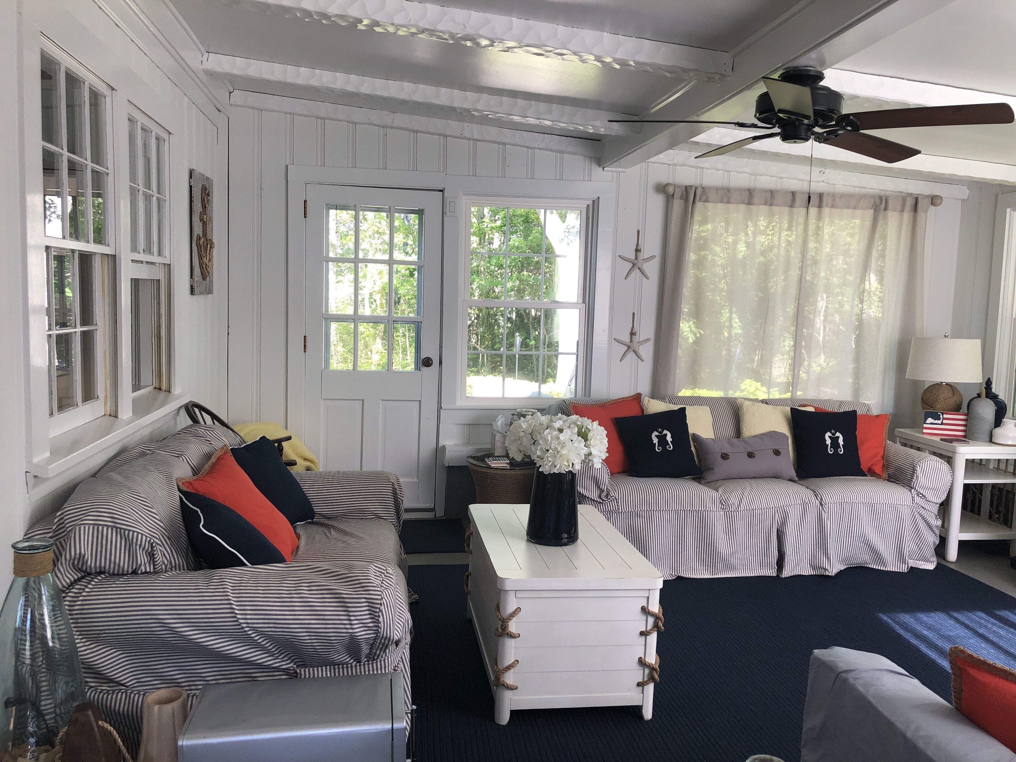 Pure Cape Cod Bliss around the corner from Pleasant Street Beach!