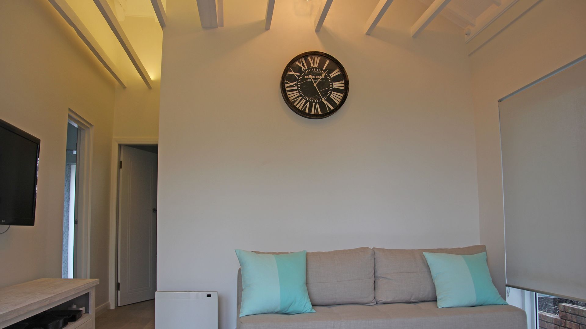 Northern Beaches beachfront house - reduced June 26 rates available ! — image 7