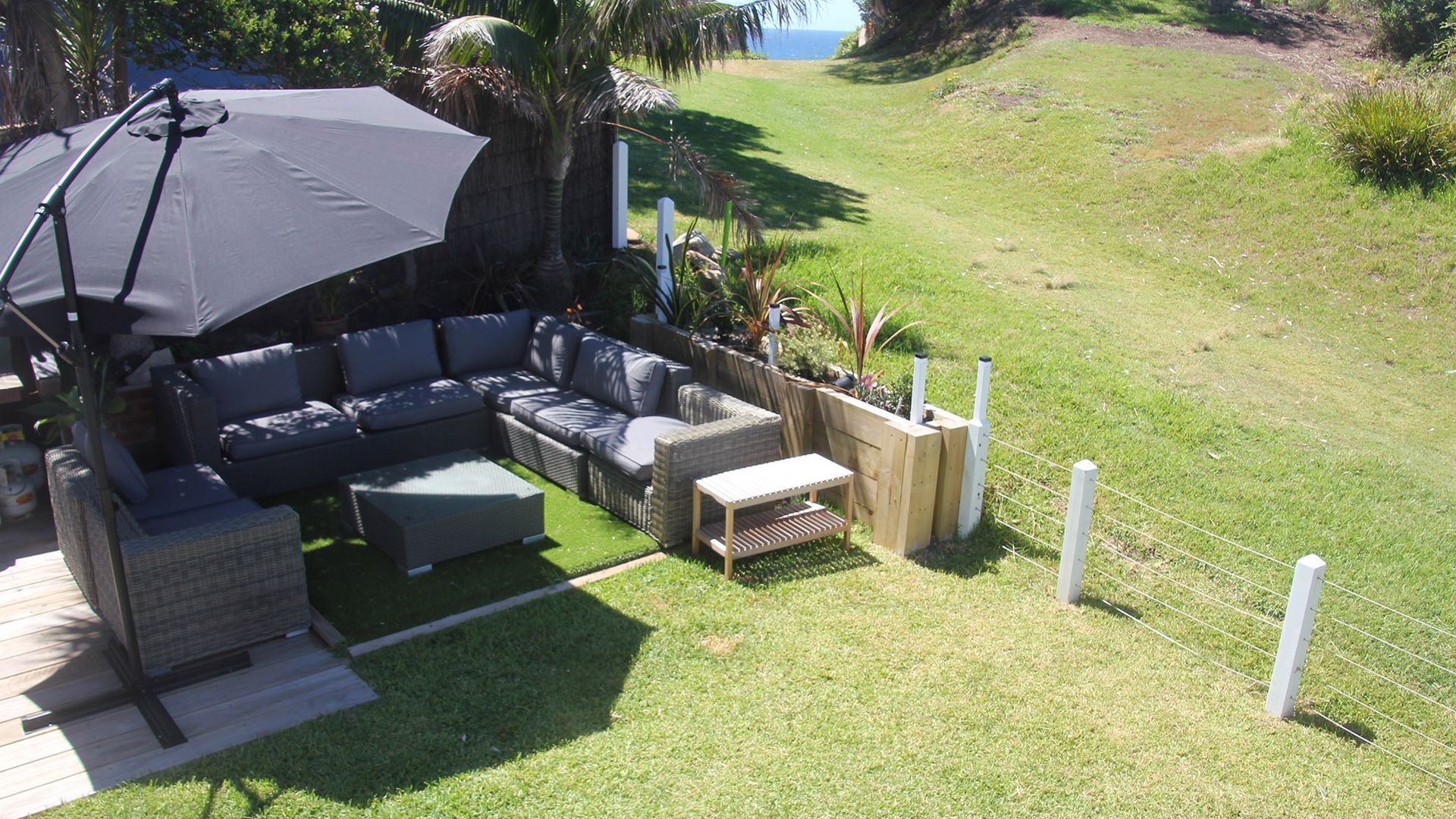 Northern Beaches beachfront house - reduced June 26 rates available ! — image 10