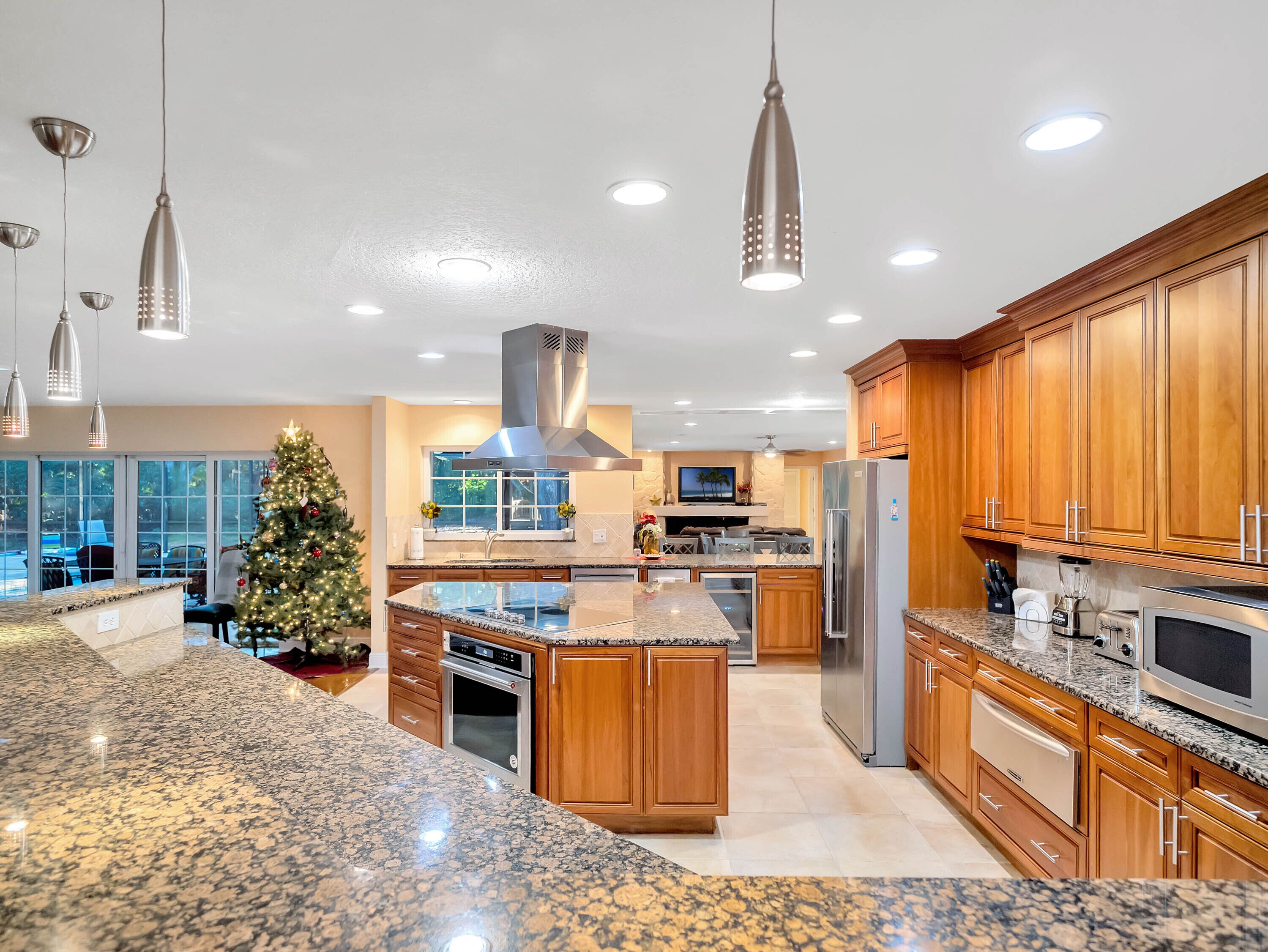 3 Days Free When You Book 7!!