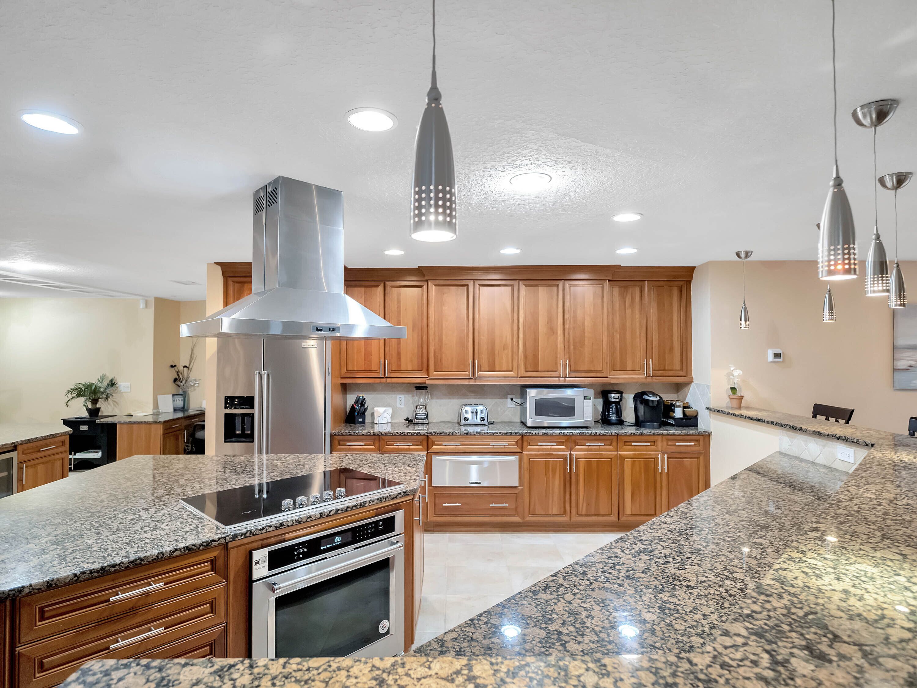 3 Days Free When You Book 7!!