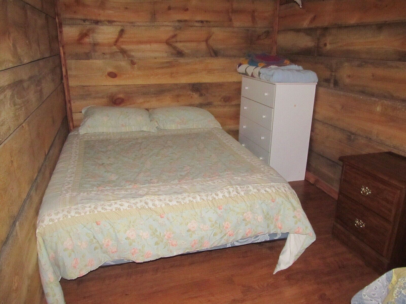 Perfect Location for Diamond Hunters! Pet Friendly!