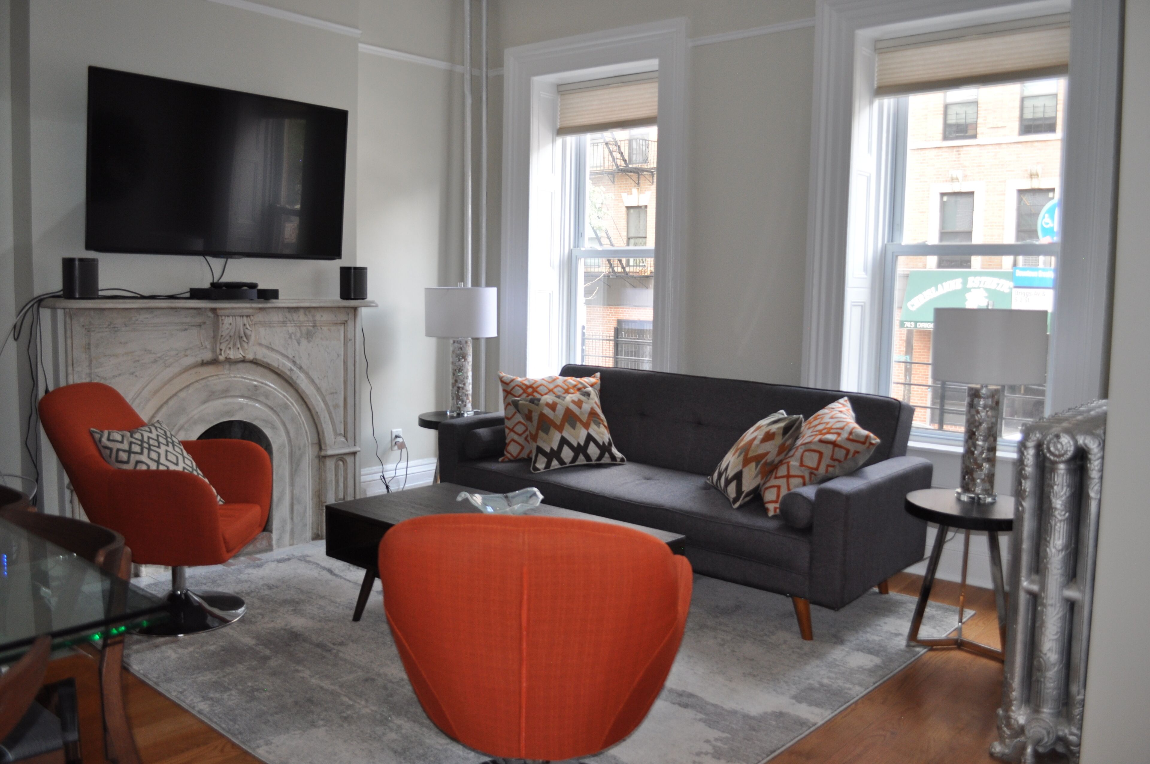 Modern and renovated, three-story townhouse in Williamsburg - prime location