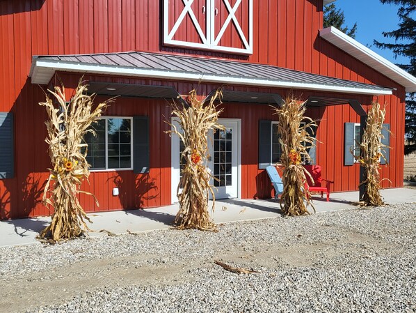 Exterior - FAMILY FUN ON THE FARM (Hampton)