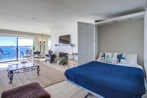 1 habitación, escritorio, tabla de planchar con plancha y wifi gratis 