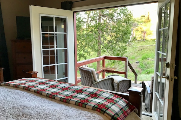 3 soverom, strykejern/-brett, reiseseng for barn og wi-fi (inkludert)