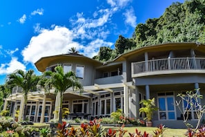 Exterior - IRO LUXURY RETREAT - Panoramic views with absolute privacy (Arorangi District)