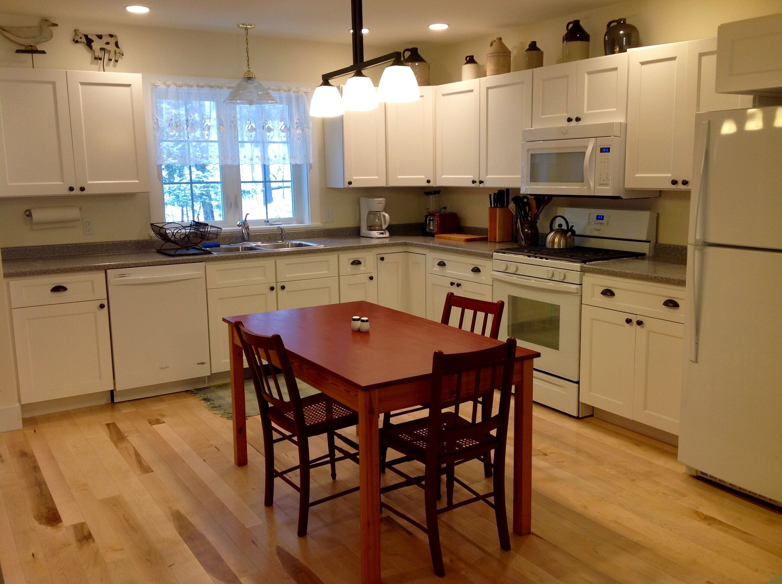 New Lakeside Cottage near Okemo and Killington