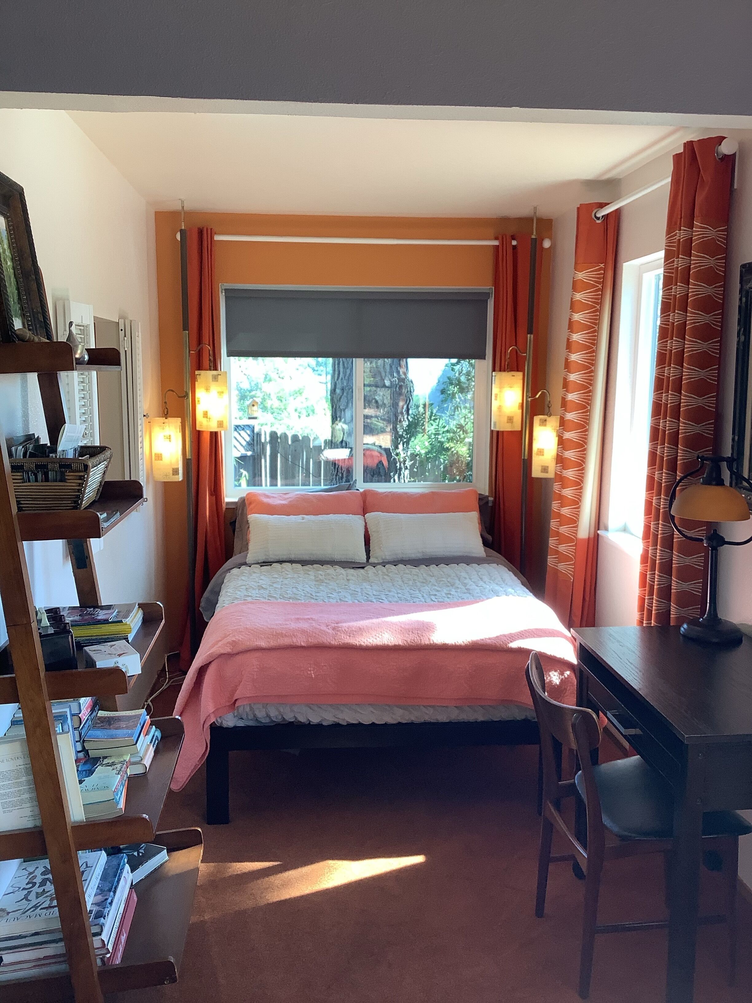 THE BIRDHOUSE - Pool. Hot Tub. Stunning Wine Country Views. Private Deck.