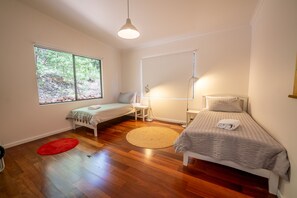 3 sovrum, strykjärn/strykbräda, gratis wi-fi och sängkläder