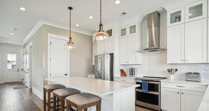 Sea Horsing Around - Luxury Oceanfront Home - Central Location - Private Boardwalk