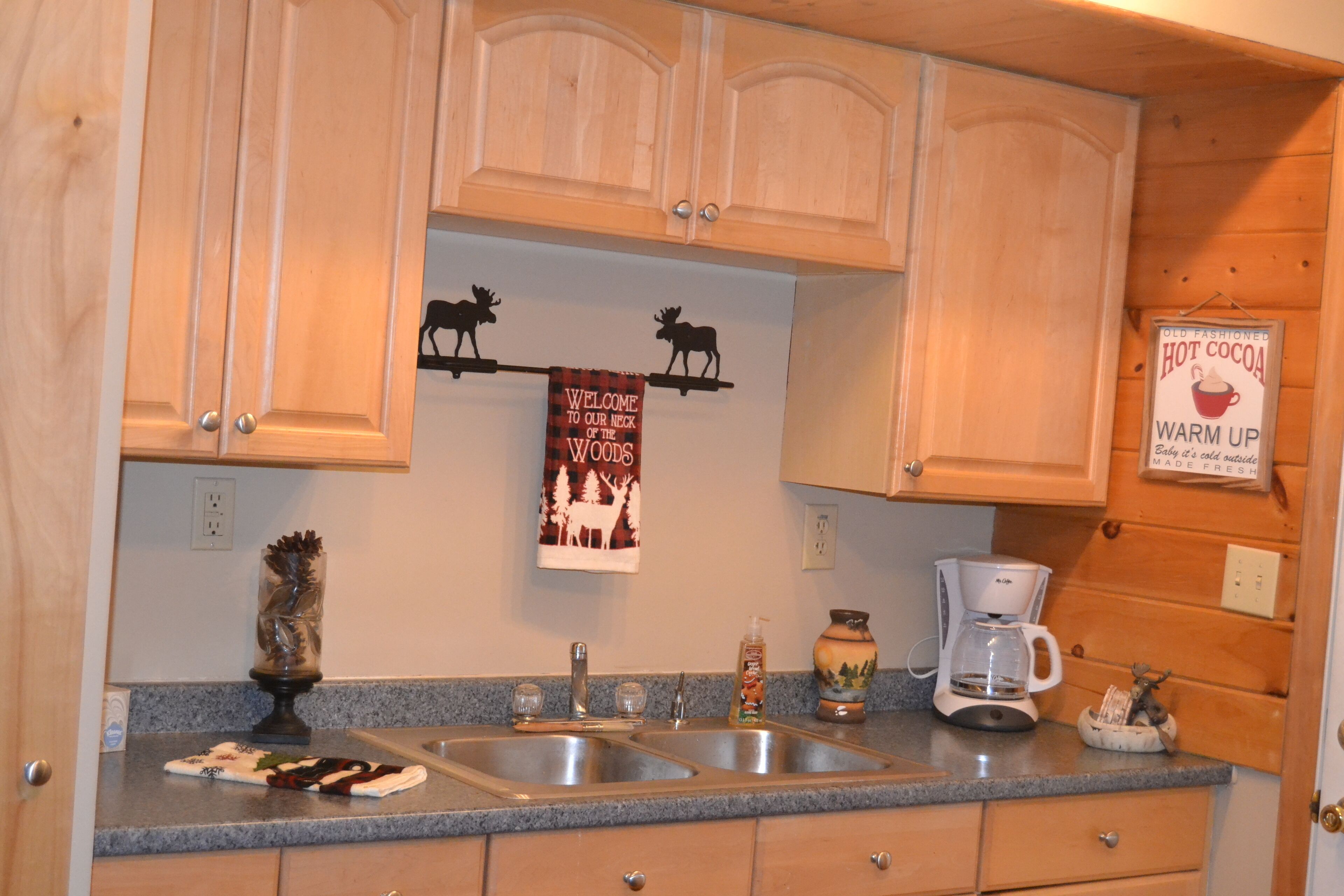 Discover the splendor of the Upper Peninsula and all it has to offer!