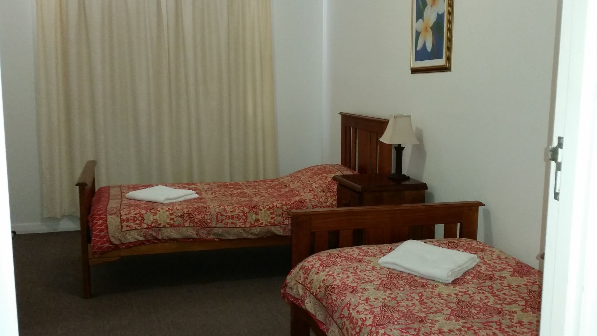 About Town Cottages Broken Hill