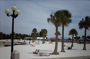 Camastros y toallas de playa 