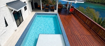 Beautiful Ridge-Top Villa, Marigot Bay, St. Lucia