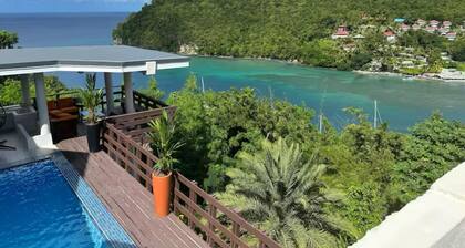 Kaunis Ridge-Top Villa Marigot Bay, St. Lucia