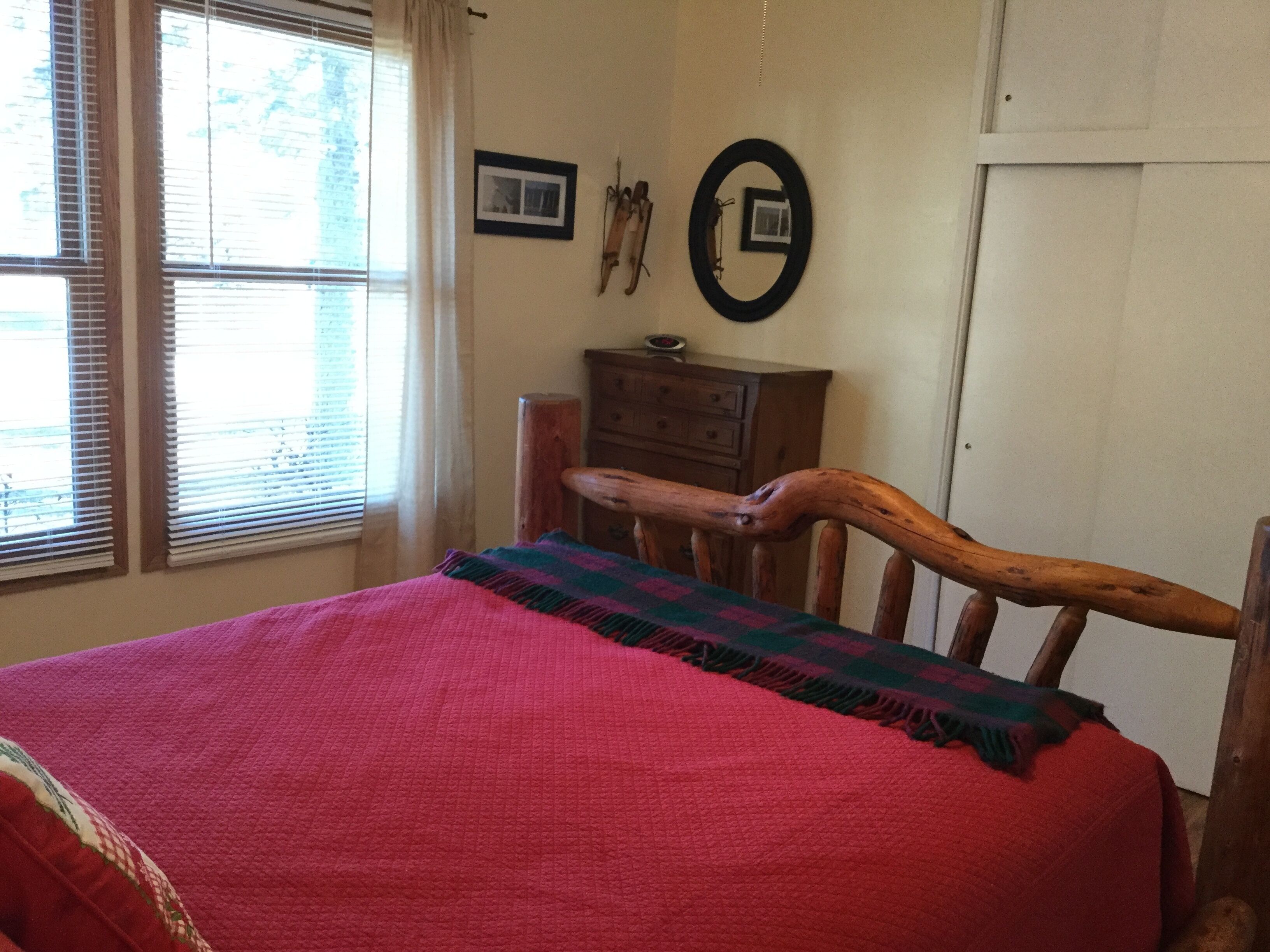 Lake Geneva Cottage - Enjoy WI Fall Colors - October Dates Available: Book Today