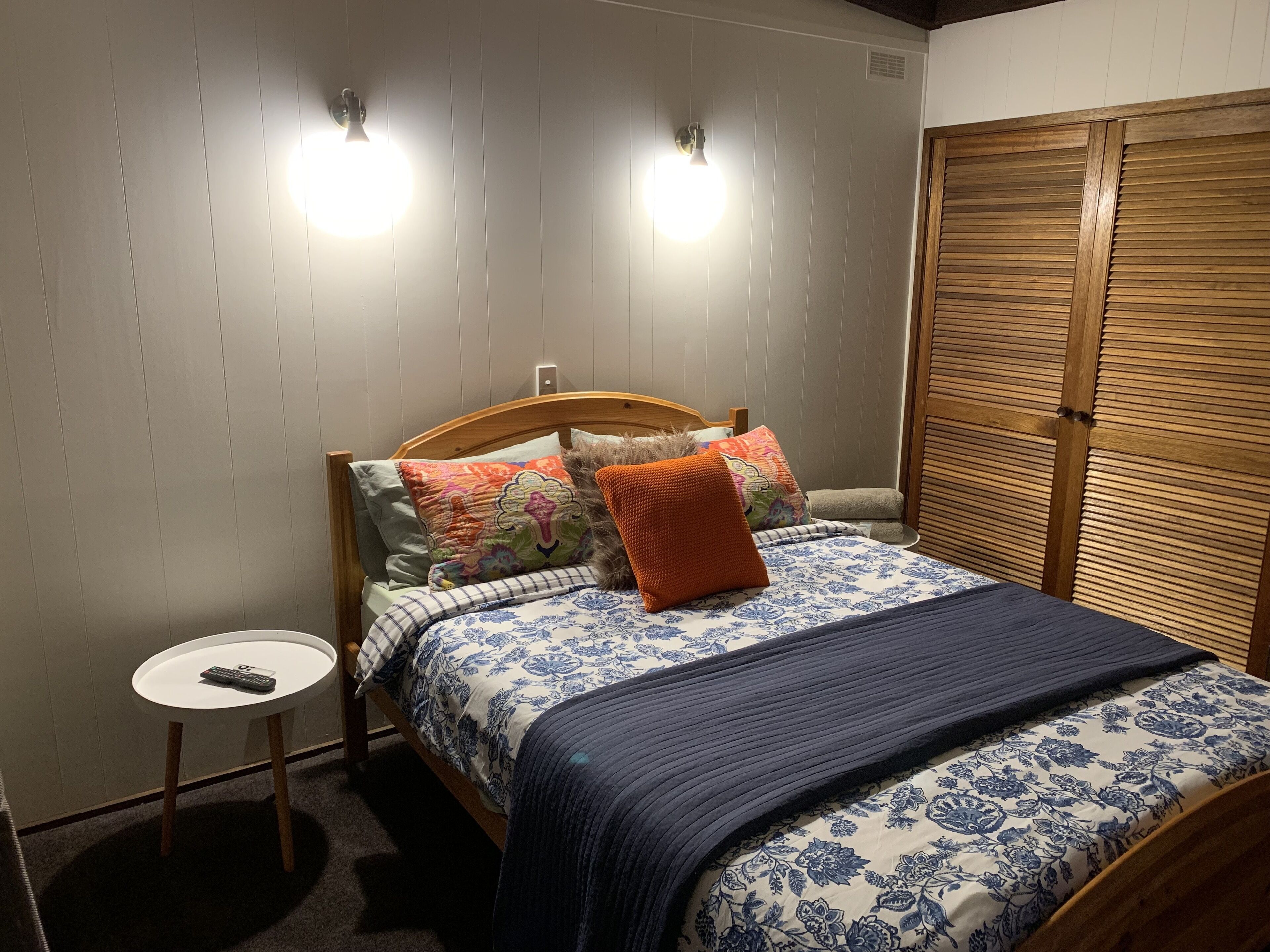 Off Pistes Snow Ski Chalet and Country Retreat & Great Wi-Fi 