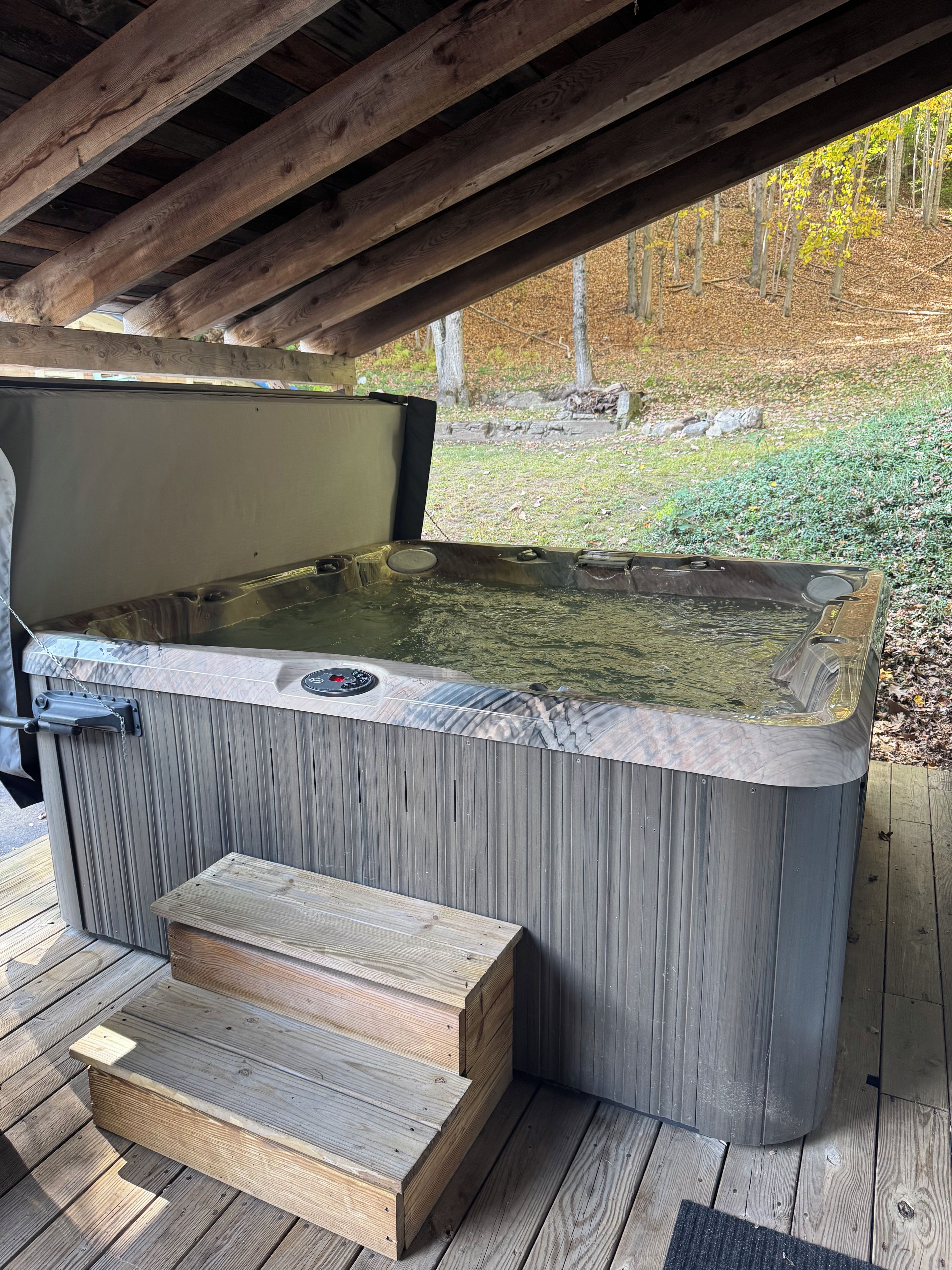 Bain à remous extérieur
