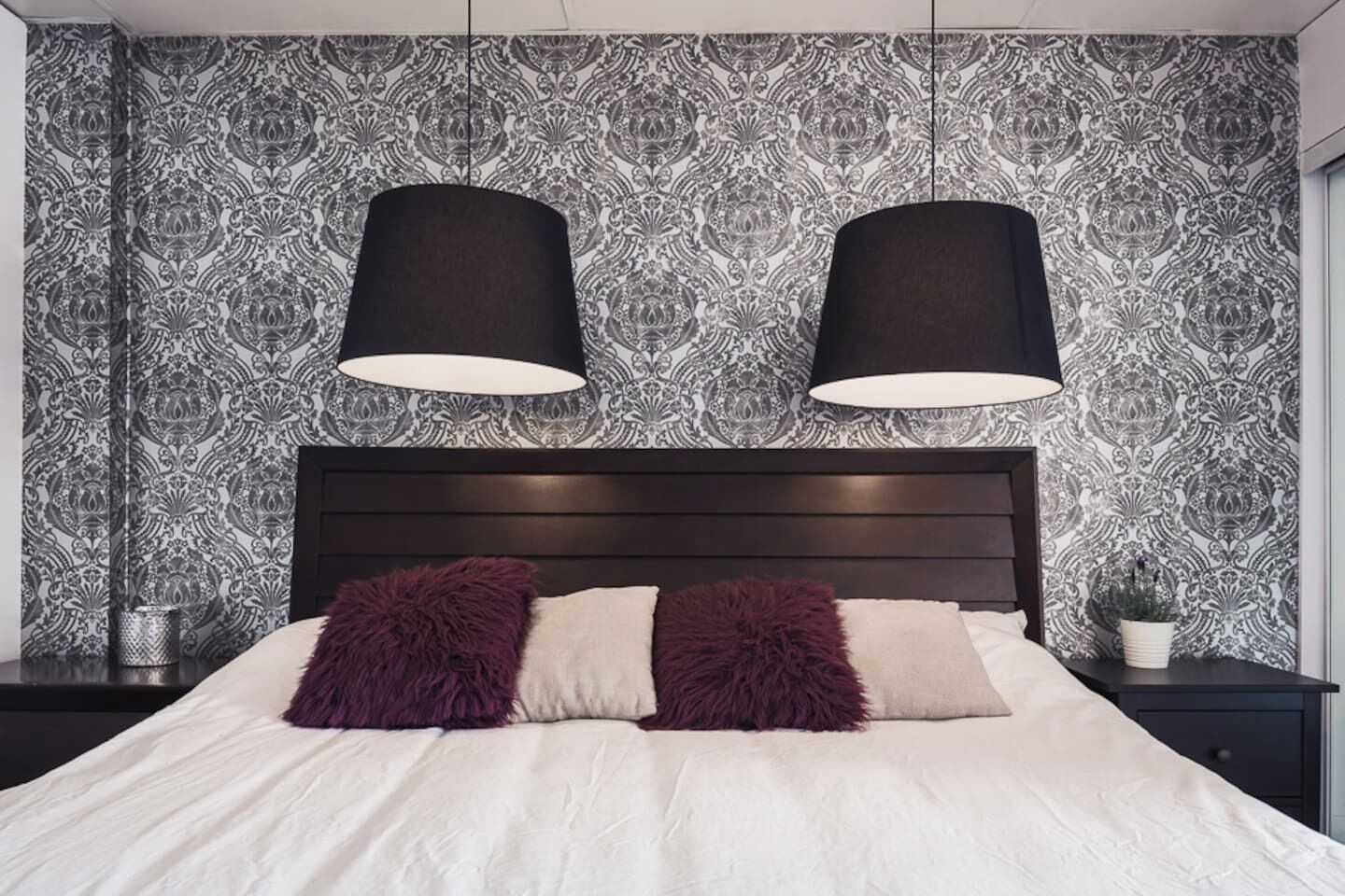 Desk, iron/ironing board, travel crib, WiFi