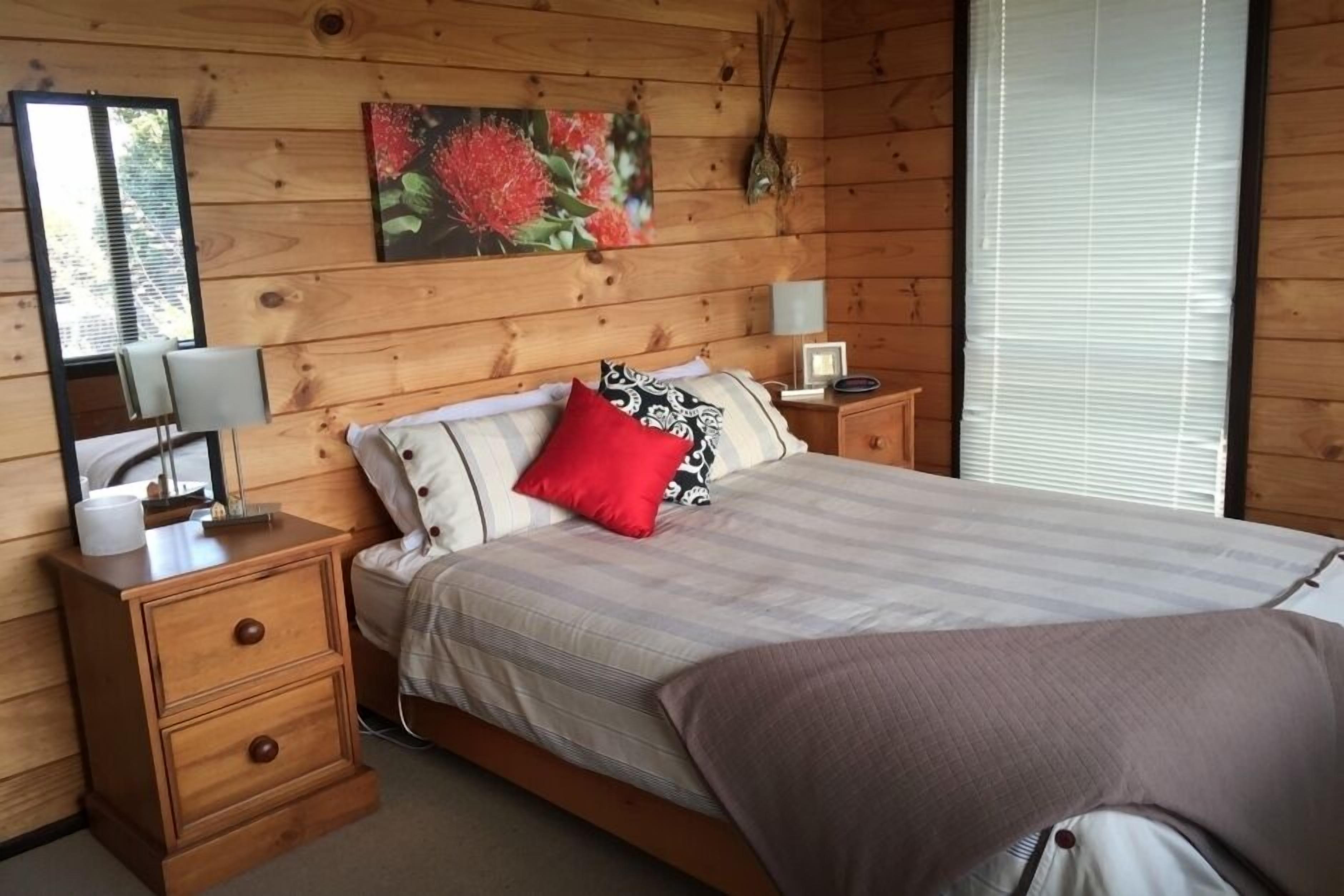 2 bedrooms, iron/ironing board, free WiFi