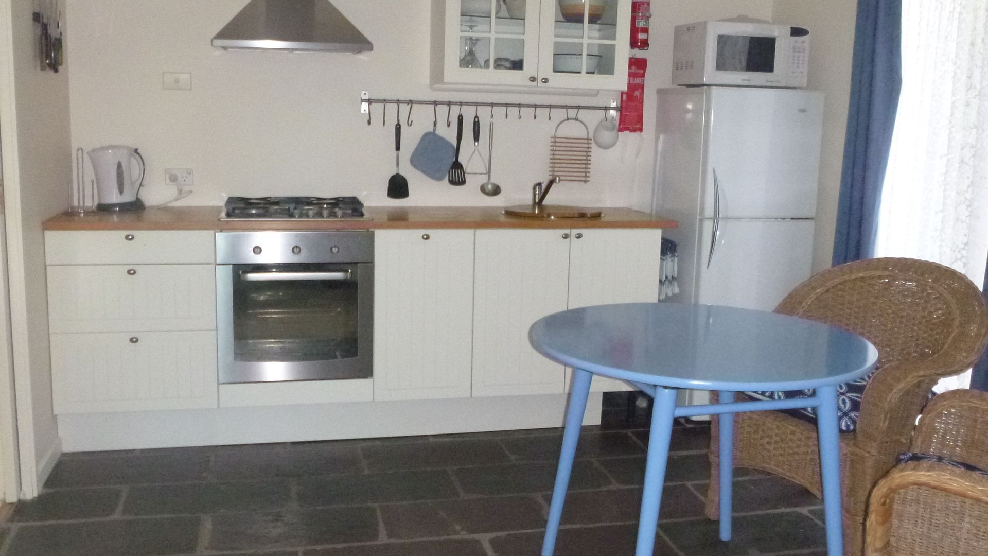 Seahaven - beachfront retreat for two