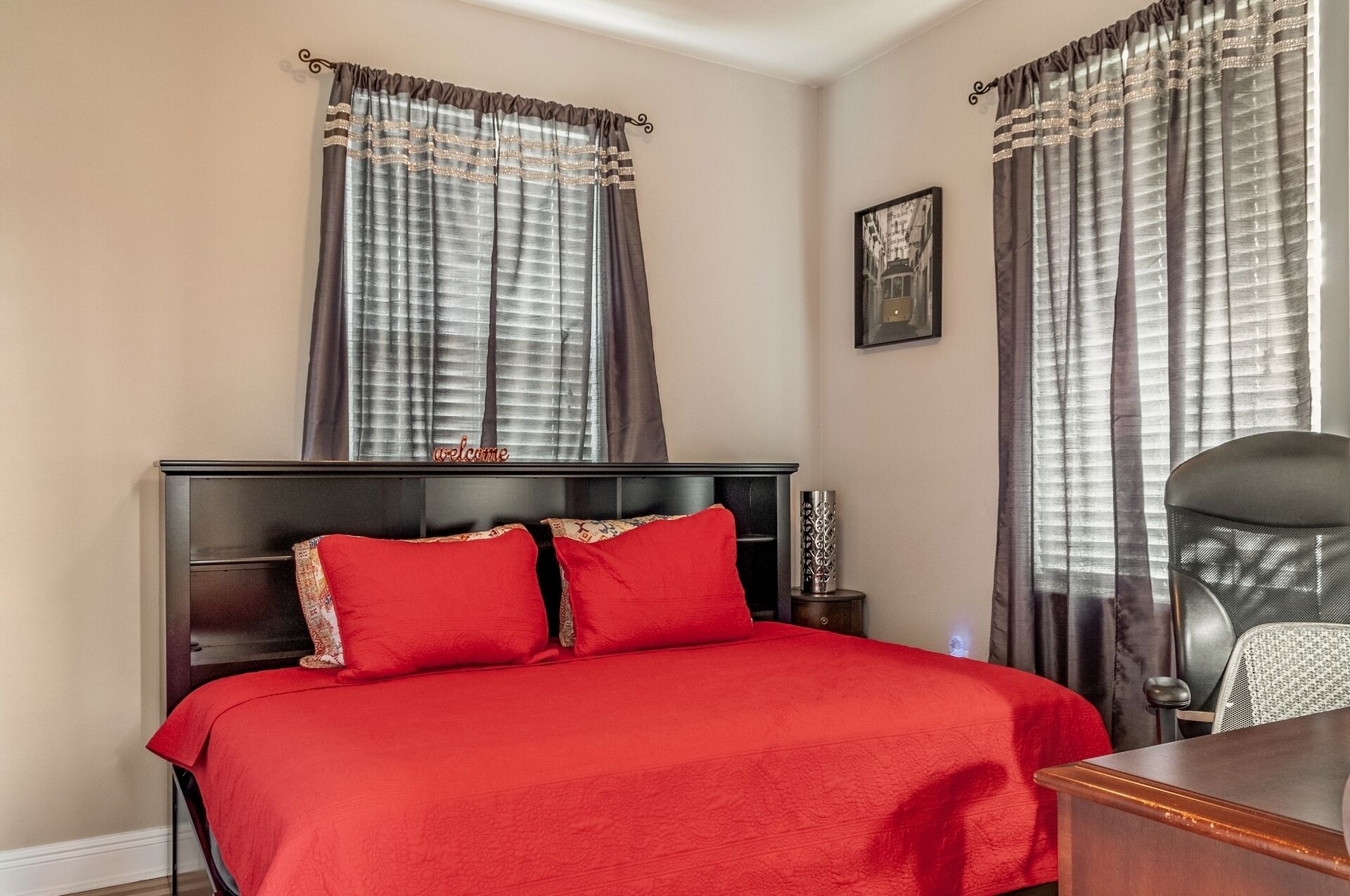 The sliver by the river