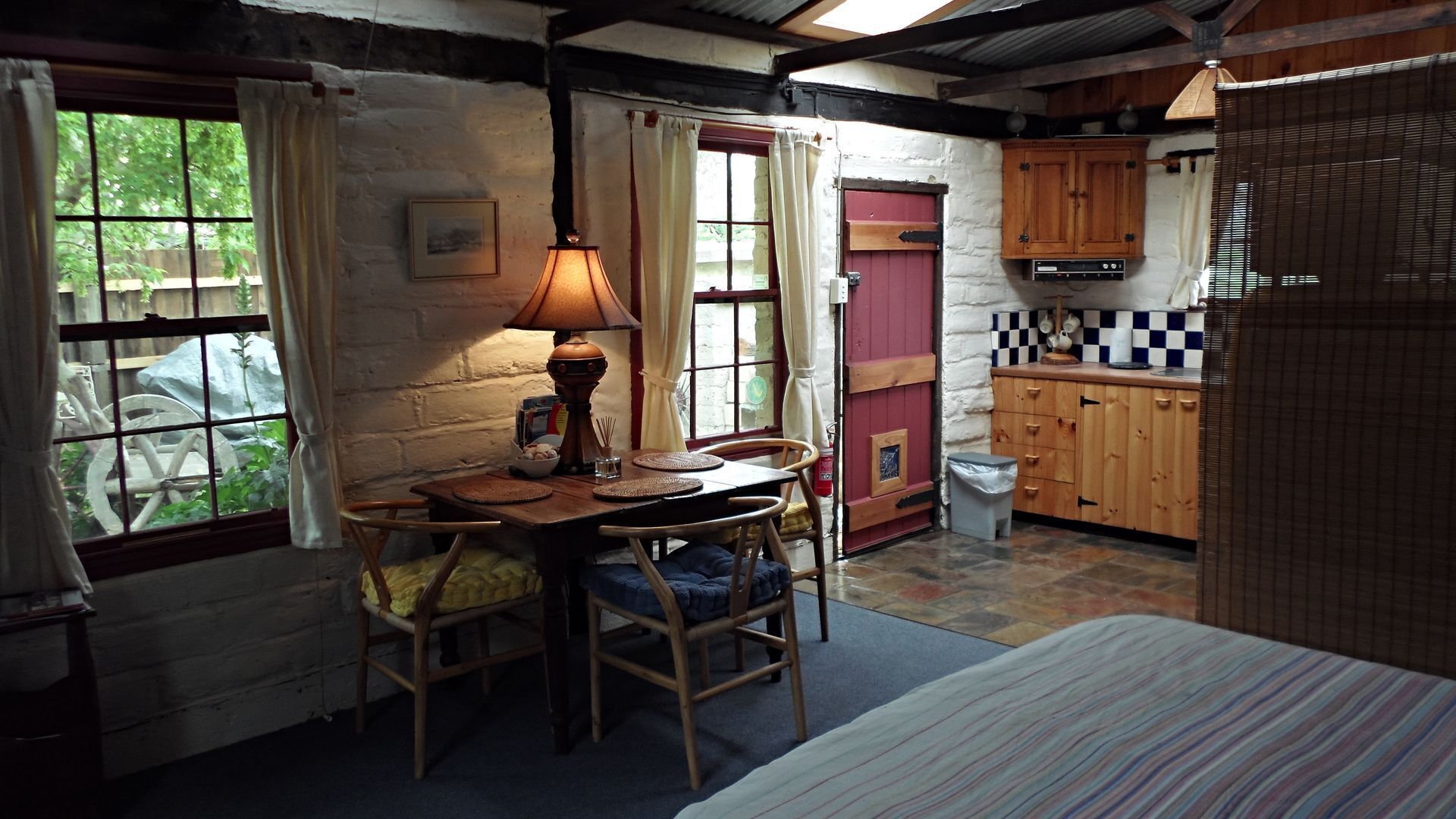 "WOOLLY BUTT" BUNGALOW