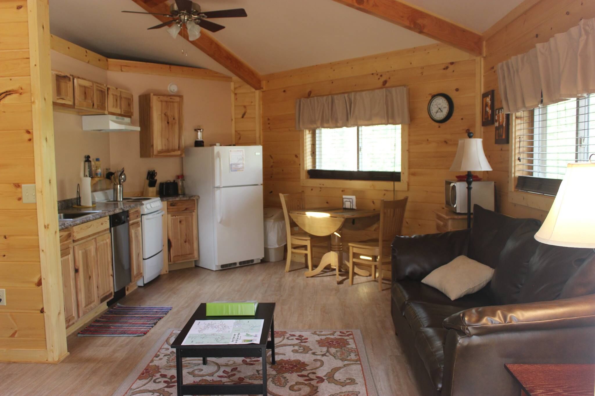 Sugar Shack Yurt Romantic and cozy!